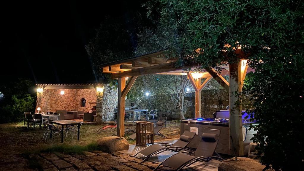 Résidence A CASA VECCHIA gites de charme avec JACUZZI proche Ajaccio Peri Esterno foto