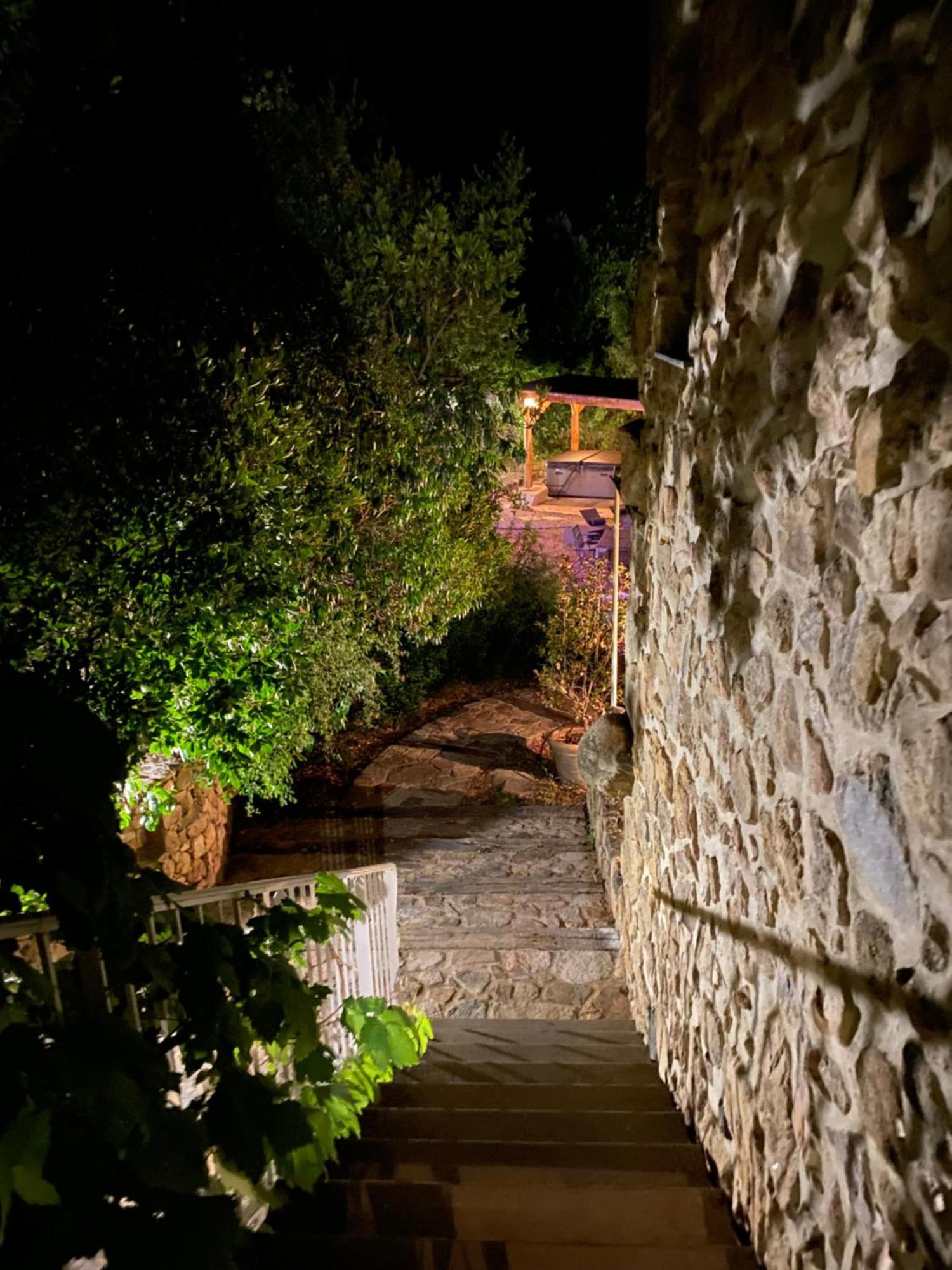 Résidence A CASA VECCHIA gites de charme avec JACUZZI proche Ajaccio Peri Esterno foto